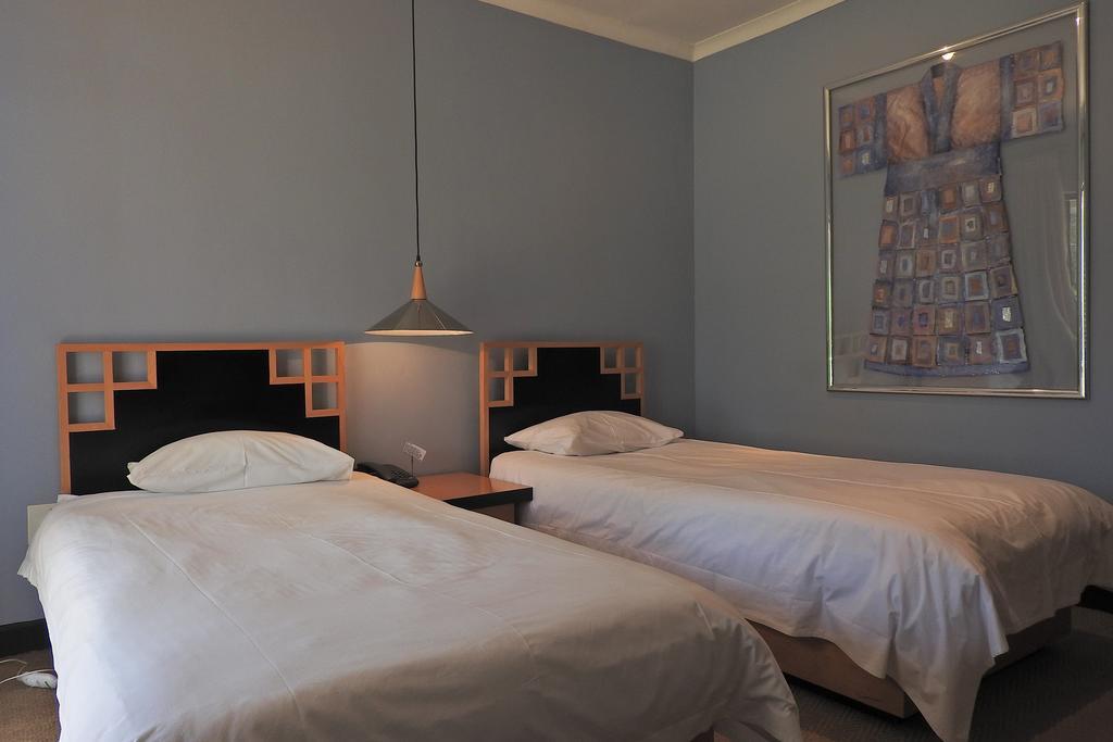 Willow Place Guest House Midrand Bagian luar foto